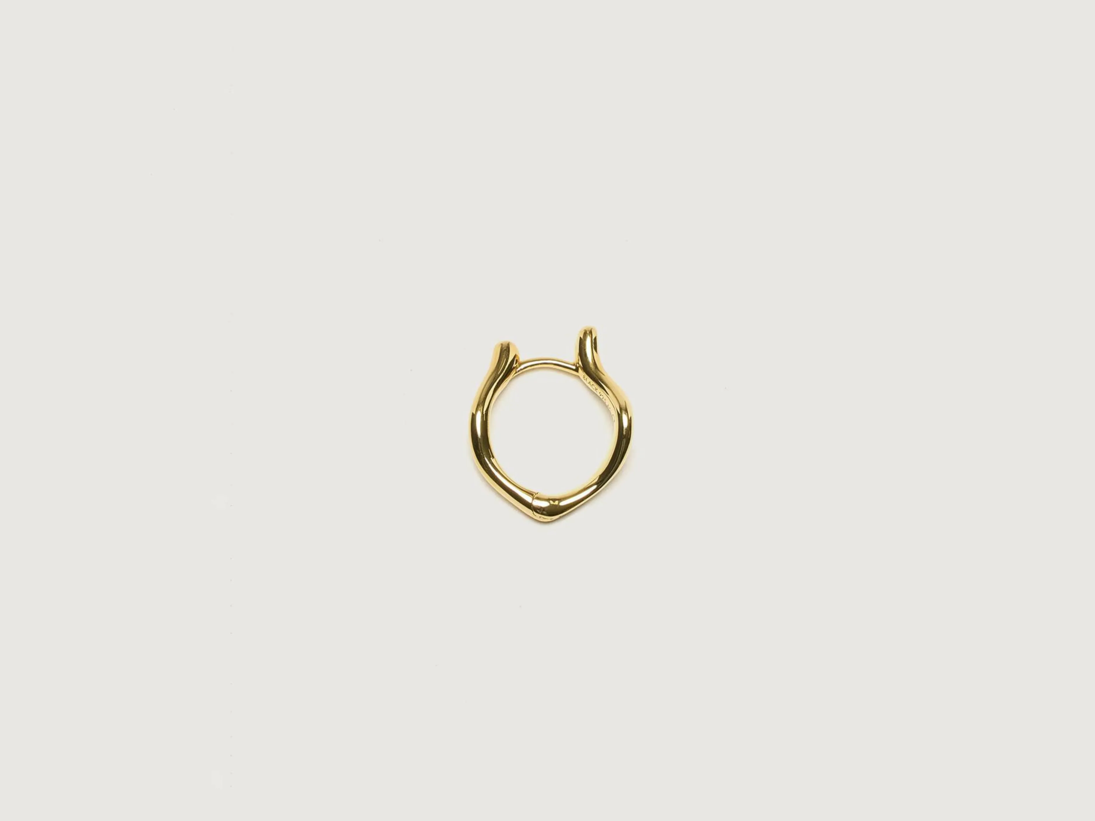Bijoux-Maria black Huggie Yasmin 12 Oreille Droite