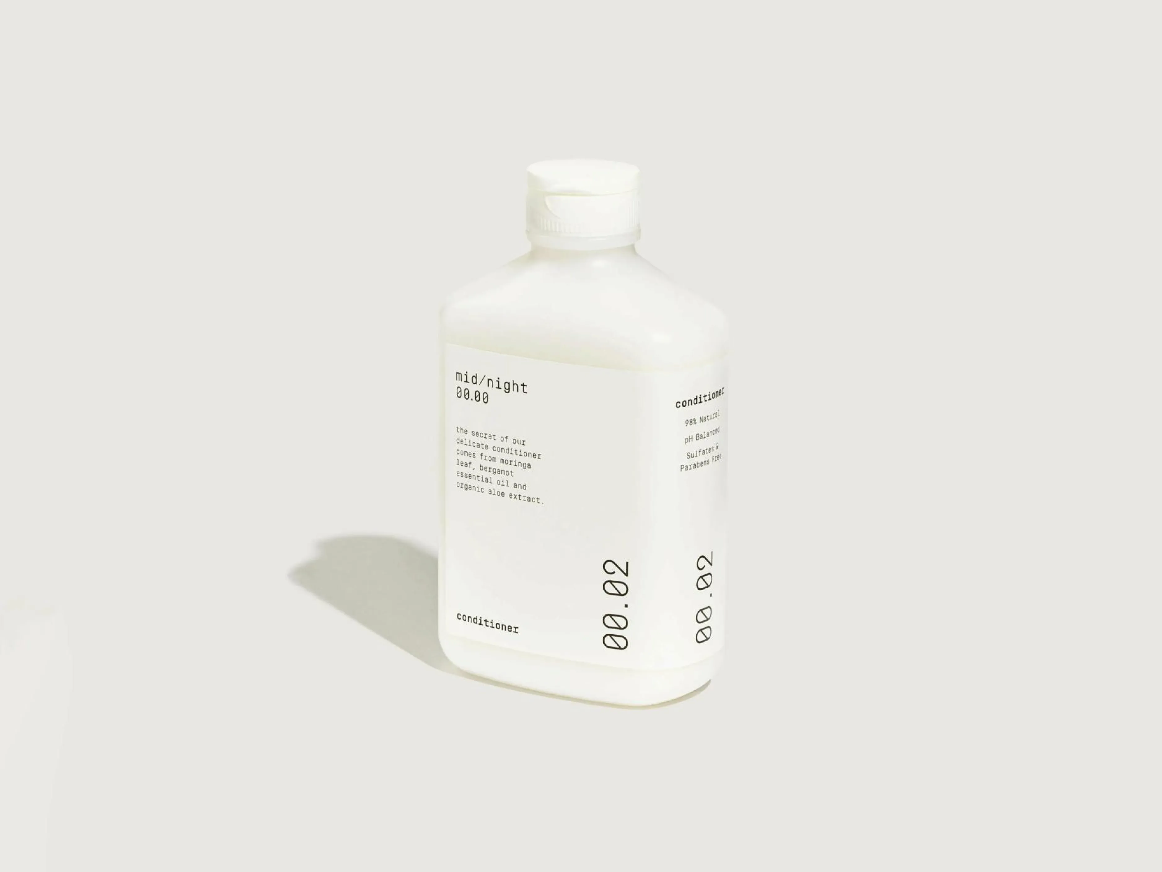Beauté & Soins-Mid.night cosmetics MID/NIGHT 00.00 Après-shampooing 00.02