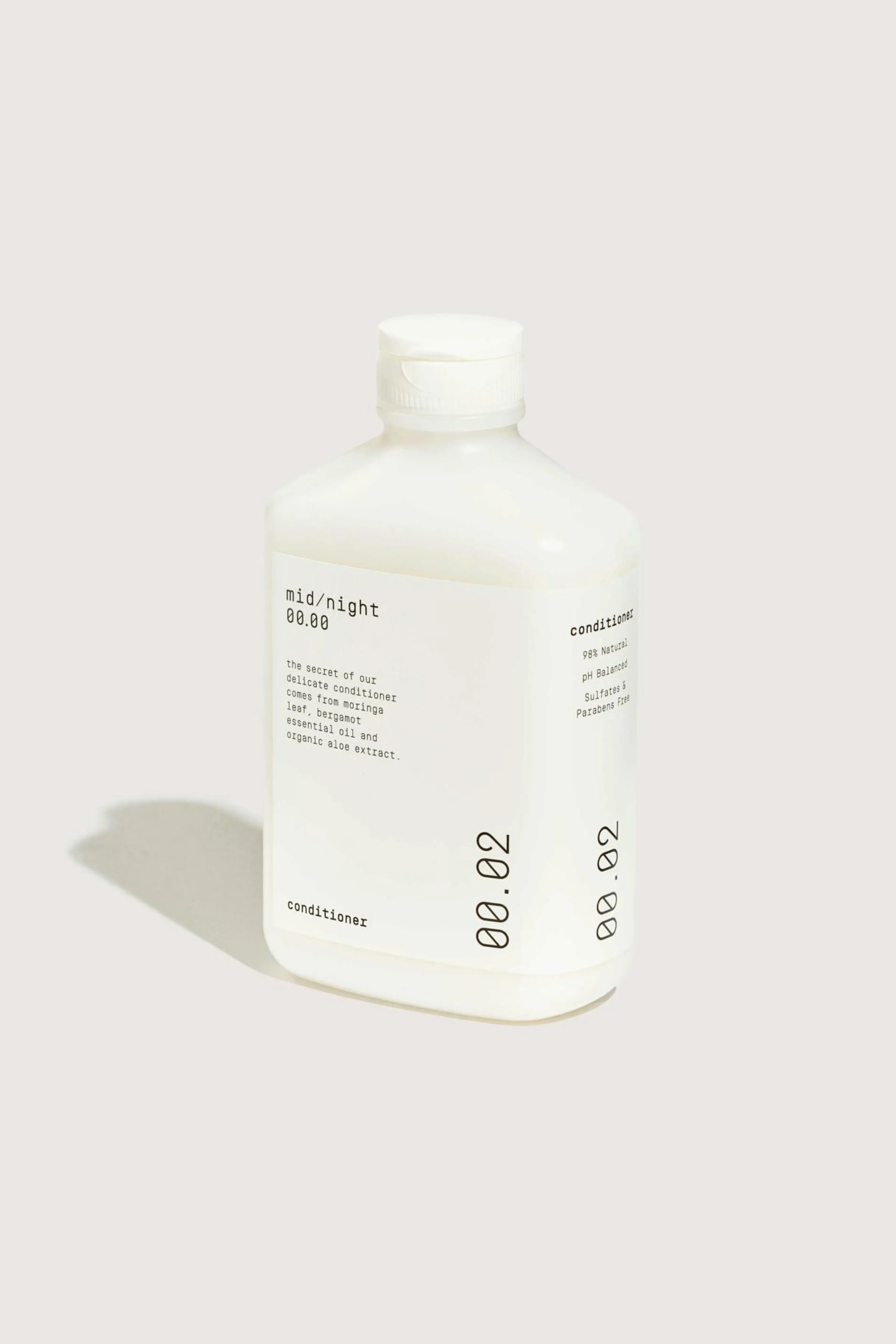Beauté & Soins-Mid.night cosmetics MID/NIGHT 00.00 Après-shampooing 00.02
